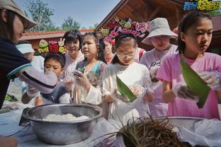 记者：曼城切尔西阿森纳拜仁有意库巴西，但球员想留在巴萨